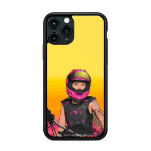 Motos - Chica motociclista de casco rosa